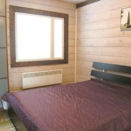 Holiday Aurinkovilla B